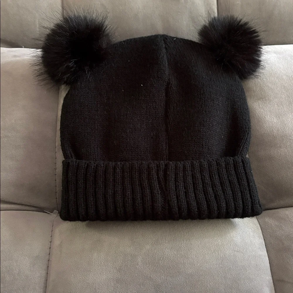 Disney Minnie Mouse Black Knit Hat with poms size little girls age 4-9